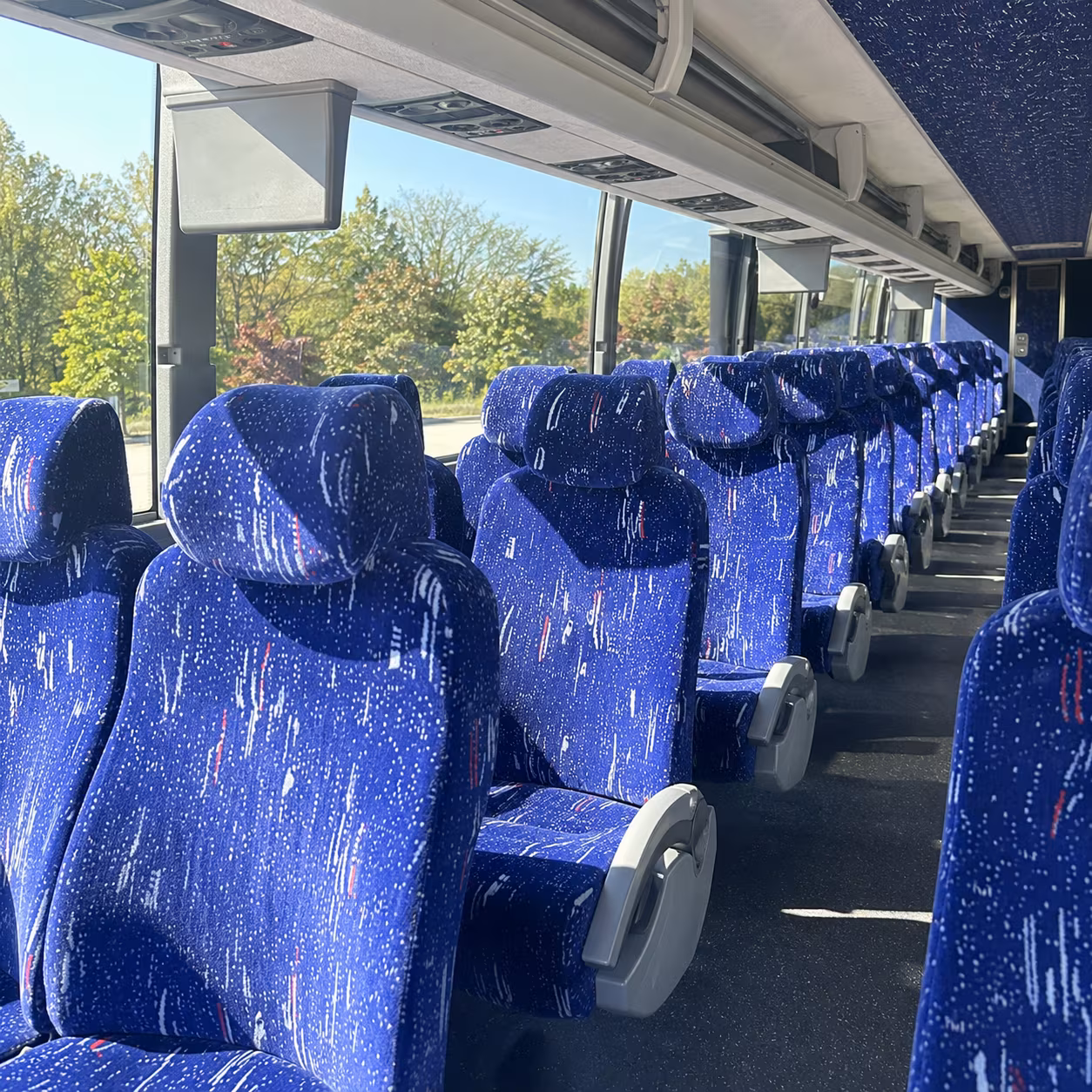 indianapolis bus rental service area