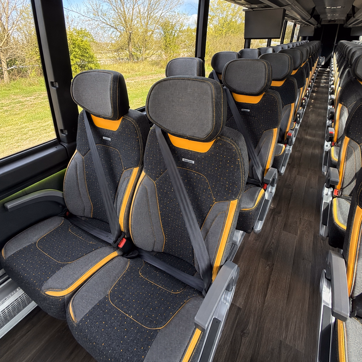 indianapolis long distance charter bus prices