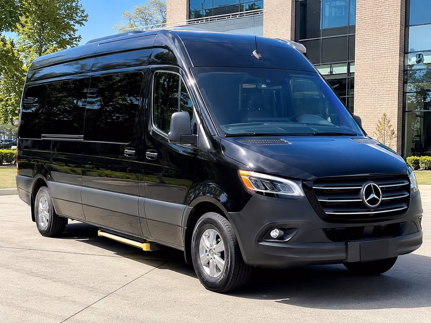 indianapolis parking shuttle and park and ride bus rentals